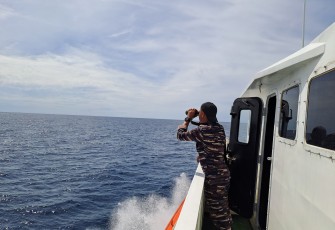 Brigjen Said Latuconsina Kerahkan Personel dan Unsur Patroli TNI AL Laksanakan Pencarian Laka Laut di Perairan Maluku