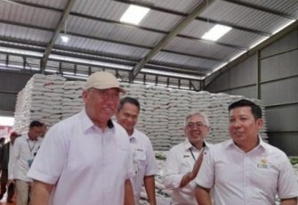 irektur Utama Perum Bulog Bayu Krisnamurthi, Jumat (16/2/24). 