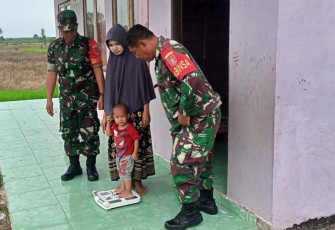 Babinsa Dampingi Kegiatan Posyandu 