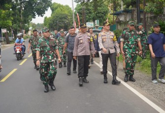 Untuk memastikan kondusifitas wilayah saat pelaksanaan pemungutan suara Pemilu 2024, Danrem 071/Wijayakusuma Kolonel Czi Mohammad Andhy Kusuma, S.Sos., M.M., M.Han., lakukan patroli bersama dengan Forkopimda Banyumas, Rabu (14/2/2024)