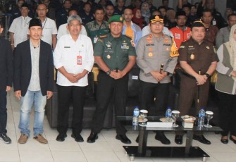 Dandim 0806/Trenggalek dan Forkopimda dalam Rapat Pleno Rekapitulasi Pemilu 2024
