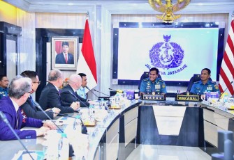 Kasal saat Terima Courtesy Call CEO Fincantieri
