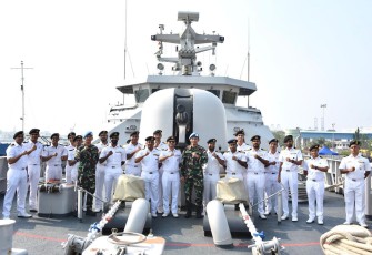 KRI Frans Kaisiepo-368 Laksanakan Courtesy Call Kepada Southern Naval Command