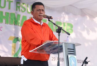 Gubernur Kepulauan Riau H. Ansar Ahmad
