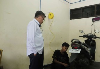 Menaker Yassierli saat meninjau BBPVP Bandung