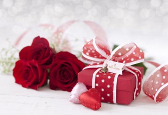 Ilustrasi kado Valentine 