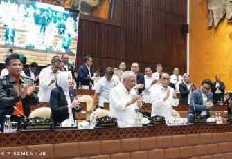 Menhub Budi Karya Sumadi saat rapat kerja bersama Komisi V DPR RI di Jakarta, Senin (9/9)