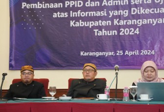 Kegiatan pembinaan PPID dan admin serta uji konsekuensi atas informasi yang dikecualikan, di Lor Inn Hotel, Colomadu, Karanganyar.