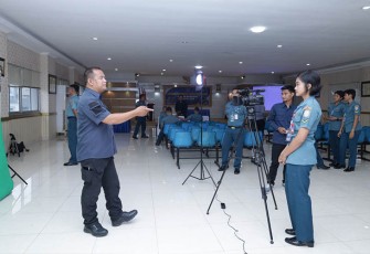 Prajurit Kolinlamil Ikuti Pelatihan Reporter