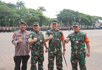 Danrem 064/MY saat Pimpin Apel Gelar Pasukan Pengamanan Kunker Presiden RI di Banten