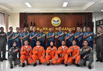 Foto bersama usai pertemuan