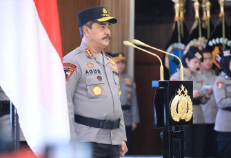 Wakapolri Komjen Agus Andrianto saat memimpin upacara kenaikan pangkat atau Korps Raport empat perwira tinggi (Pati) di Rupatama Mabes Polri, Senin (26/2/2024).