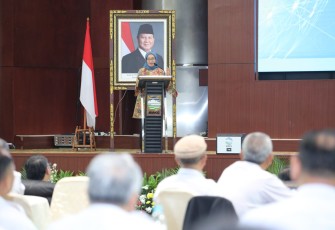 MenPANRB Rini Widyantini dalam kegiatan Rapat Evaluasi Nasional (Ravalnas) BMKG Tahun 2025, di Kantor BMKG, Rabu (22/01).
