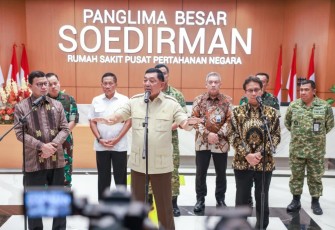 Menhan Sjafrie Sjamsoeddin memberikan keterangan pers di Jakarta, Selasa (7/10)
