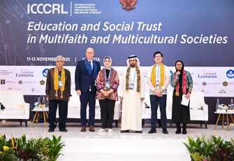 Education to Foster Social Trust in a Polarized World” pada konferensi International Cross-Cultural Religious Literacy (ICCRL) yang diselenggarakan oleh Leimena Institut bekerja sama dengan Pusat Penguatan Karakter (Puspeka), Kemendikdasmen di Jakarta pada tanggal 11-12 November 2025