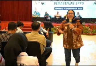 Wakil Kepala Badan Gizi Nasional (BGN), Nanik Sudaryati Deyang dalam pengarahannya di acara Sosialisasi dan Penguatan Tata Kelola Makan Bergizi Gratis Serta Pengawasan dan Pemantauan SPPG di Kabupaten Jember, Jawa Timur, Minggu, (14/12)
