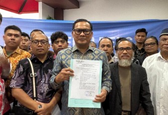 Kuasa Hukum Dr Teguh Satya Bhakti 