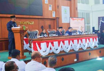 Dewan Perwakilan Rakyat Daerah (DPRD) Kota Tanjungpinang menggelar Rapat Paripurna dengan agenda Penandatanganan Bersama antara Wali Kota Tanjungpinang dan Pimpinan DPRD terhadap Pengesahan Rancangan Peraturan Daerah (Ranperda) Perubahan APBD Tahun 2025 menjadi Peraturan Daerah (Perda), Rabu (13/08/2025)