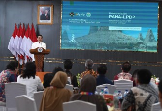 Wakil Menteri Desa dan Pembangunan Daerah Tertinggal Ahmad Riza Patria berpesan agar peserta Program Pengabdian Alumni Non ASN Lembaga Pengelola Dana Pendidikan