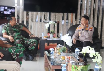 Dandim 0315/Tanjungpinang Sambutan Kunjungan Silaturahmi Kapolresta Tanjungpinang dan Jajaran