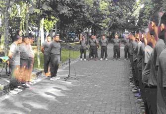 Danrem 083/Bdj Kolonel Inf Kohir saat memberikan jam komandan, Senin (15/9)