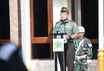 Kasrem 081/DSJ Letkol Inf Meina Helmi 