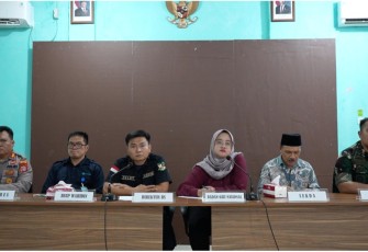 Konferensi pers terkait penanganan pasien KLB Banggai Kepulauan