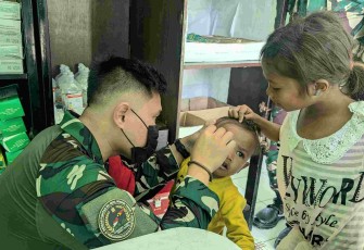 Pelayanan kesehatan Satgas Yonarmed 12 Kostrad di Mako, Kamis (25/9)