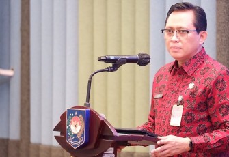 Dirjen Bangda Kemendagri Restuardy Daud 