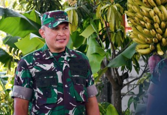 Danrem 081/DSJ Kolonel Arm Untoro Hariyanto di sela menghadiri Sarasehan Pengembangan Kawasan Pawitandirogo di TPA Winongo, Kota Madiun, Jumat (22/8/2025). 