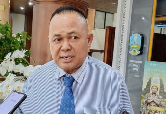 Ketua Fraksi Demokrat DPRD Jawa Timur dr Agung Mulyono