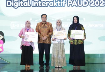 Direktur Jenderal PAUD Dikdasmen, Gogot Suharwoto menyampaikan apresiasi kepada para peserta dan pemenang lomba yang berasal dari berbagai wilayah.