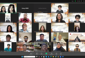 Foto bersama dalam Seminar Internasional bertajuk “International Trade in the Era of Global Trade Wars”..png