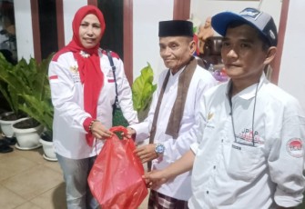 H Zarkasih Hasan saat menerima kunjungan JPKPN Depok di kediamannya, Senin (6/1/25)