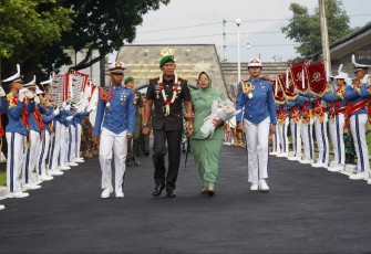 Wakil Gubernur Akmil Brigjen TNI Kristomei Sianturi, S.Sos., M.Si.,