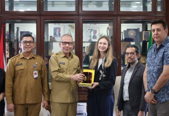 Foto bersama usai acara