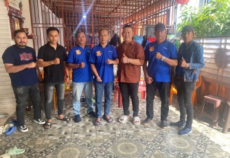 Perayaan Imlek Ketua Pewarta Berkunjung ke Kediaman Wapemred Pewarta.co