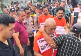 Ayah dan Dua Anak Habisi Nyawa Tetangga di Depan Gereja, Motif Dendam