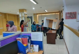 Kakanwil KemenHAM Sumut-Kepri Bangun Kebersamaan Bersihkan Lingkungan Kantor