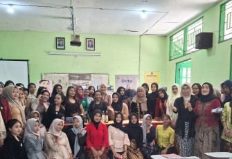 Hotel Solia Zigna Kampung Batik Laweyan bekerja sama dengan PIXY Cosmetic dan Klinik Sarasvati (Klinik Utama Kasih Ibu Sehati) menggelar kegiatan bertajuk "Kartini Solia Hotel Goes to School" di SMK Jayawisata Surakarta