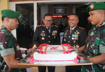 HUT Polri ke 79, Dandim 0803/Madiun Berikan Kejutan kepada Kapolres