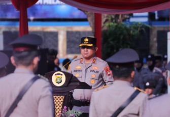 Kapolda Metro Jaya Irjen Pol. Karyoto memimpin langsung upacara serah terima jabatan (sertijab) sejumlah Pejabat Utama (PJU) dan Kapolres jajaran Polda Metro Jaya. Upacara tersebut dilaksanakan di Lapangan Presisi Ditlantas Polda Metro Jaya, Senin (21/7/2025)