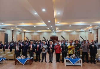 Komandan Kodim 1710/Mimika, Letkol Inf M. Slamet Wijaya, S.Sos., M.Han., M.A. menghadiri acara Pelantikan Pengurus Komite Olahraga Nasional Indonesia (KONI) Provinsi Papua Tengah, Kamis (24/07/2025)