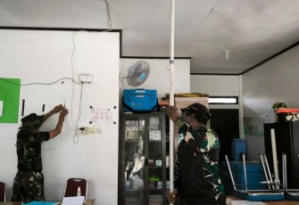 Kodim 1710/Mimika Gelar Bakti Teritorial Perbaiki Fasilitas Kesehatan Umum