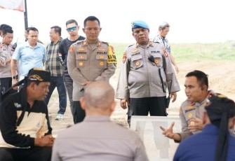 Peninjauan lahan jagung di Bekasi