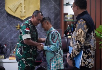 Pangdam XIII/Merdeka Mayjen TNI Suhardi Terima Audens GM Telkom Sumalut