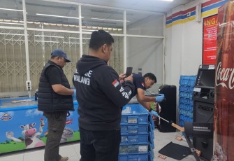 Petugas olah TKP pembobolan ATM 