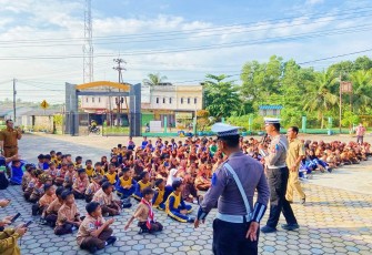 Satlantas Polres Bintan Berikan Edukasi Rambu Lalu Lintas di Sekolah
