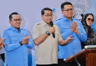 Menteri Ekonomi Kreatif/Kepala Badan Ekonomi Kreatif (Ekraf) Teuku Riefky Harsya melakukan kunjungan kerja ke Kabupaten Tanah Datar, Sumatera Barat