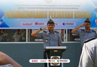 Karutan Pangkalan Brandan Pimpin Apel Pagi.